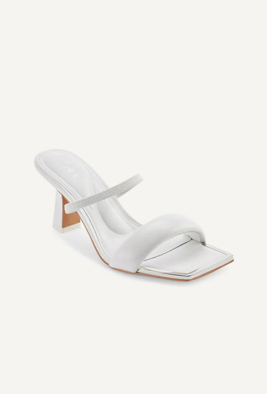 DKNY white sandal heel